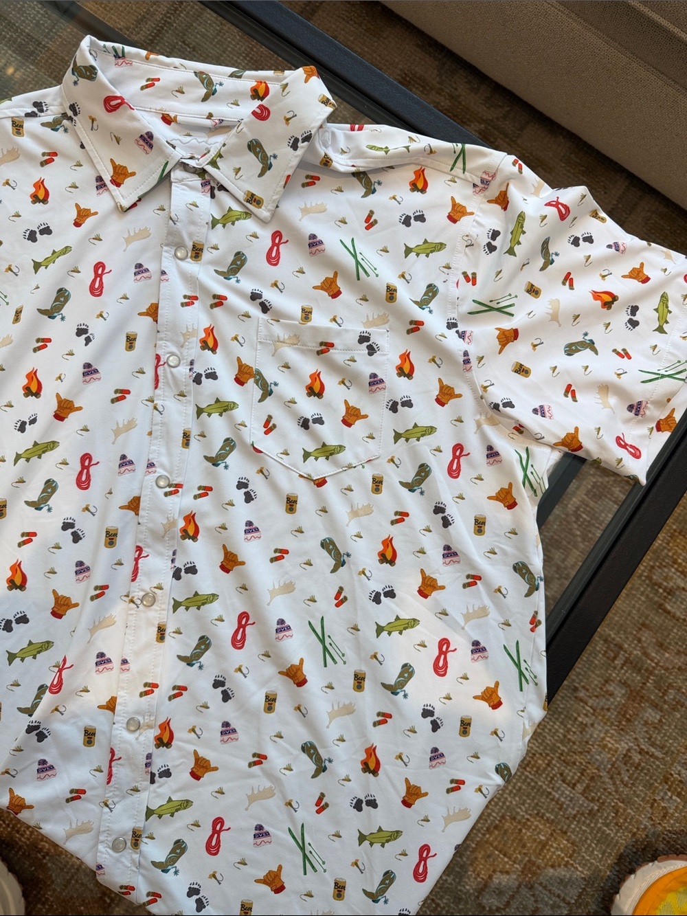 Give’r Performance short sleeve button up with pearl snaps